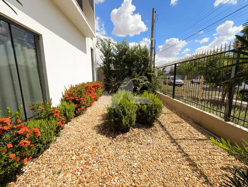 Sobrado com 2 quartos à venda, 200m2 em Jardim Porto Alegre, Toledo - PR - imagem 4 Foto 4 de Sobrado com 2 quartos à venda, 200m2 em Jardim Porto Alegre, Toledo - PR