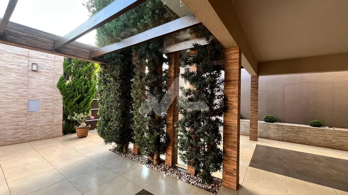 Casa com 2 quartos à venda, 210m2 em Centro, Toledo - PR - imagem 4 Foto 4 de Casa com 2 quartos à venda, 210m2 em Centro, Toledo - PR