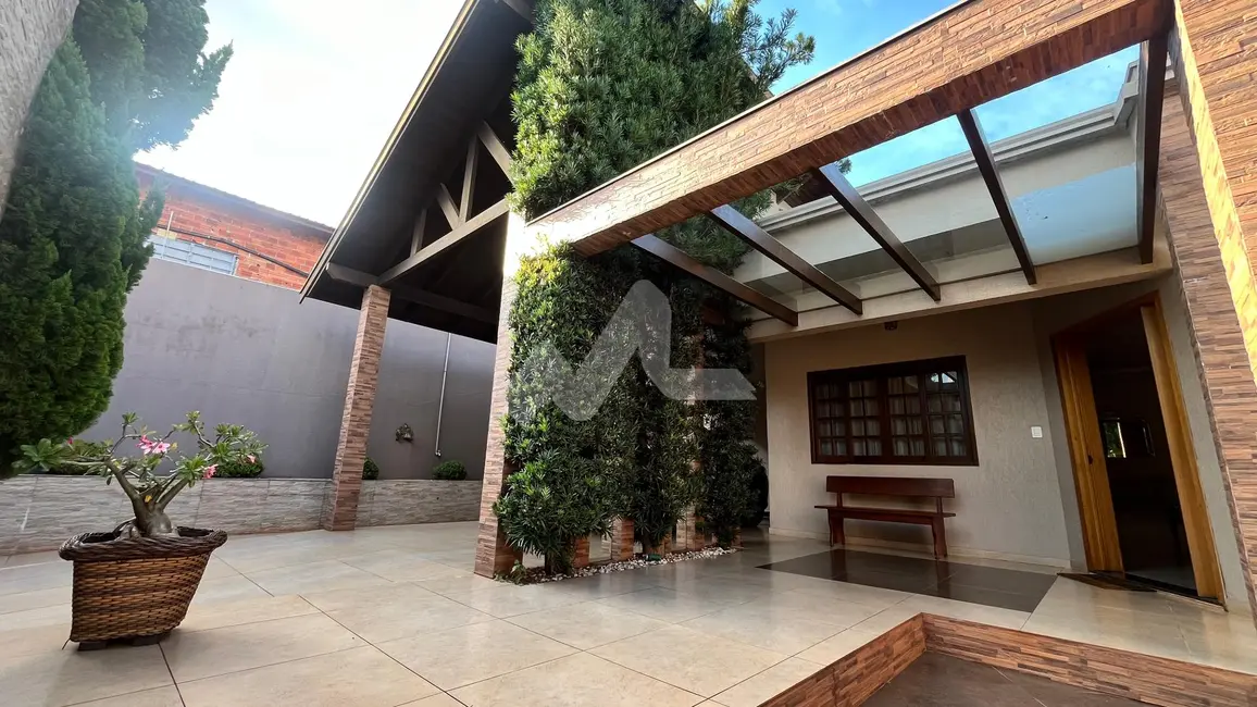 Casa com 2 quartos à venda, 210m2 em Centro, Toledo - PR - imagem 5 Foto 5 de Casa com 2 quartos à venda, 210m2 em Centro, Toledo - PR