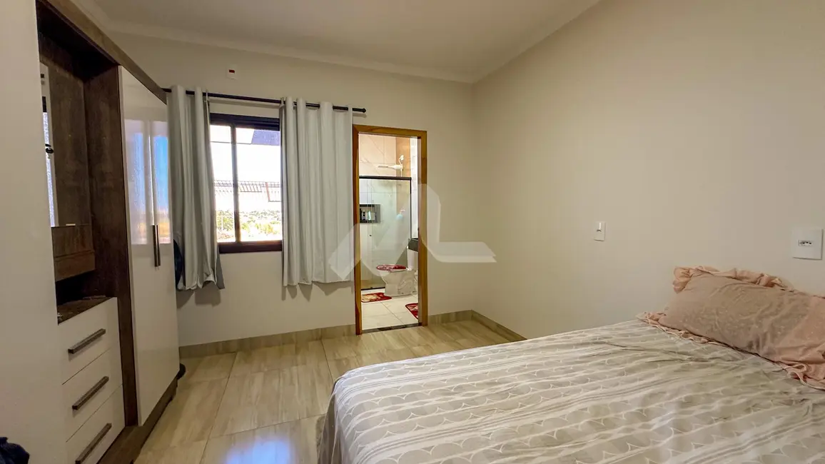 Foto 4 de Casa à venda, 54m2 em Pinheirinho, Toledo - PR