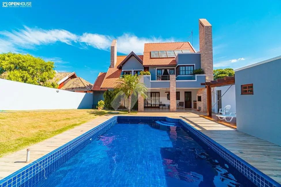 Sobrado com 3 quartos à venda e para alugar, 490m2 em Centro, Toledo - PR - imagem 1 Foto 1 de Sobrado com 3 quartos à venda e para alugar, 490m2 em Centro, Toledo - PR