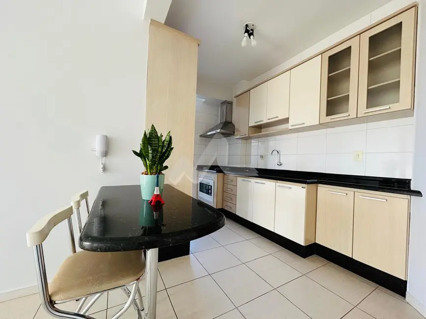 Foto 6 de Apartamento com 2 quartos para alugar, 68m2 em Centro, Toledo - PR