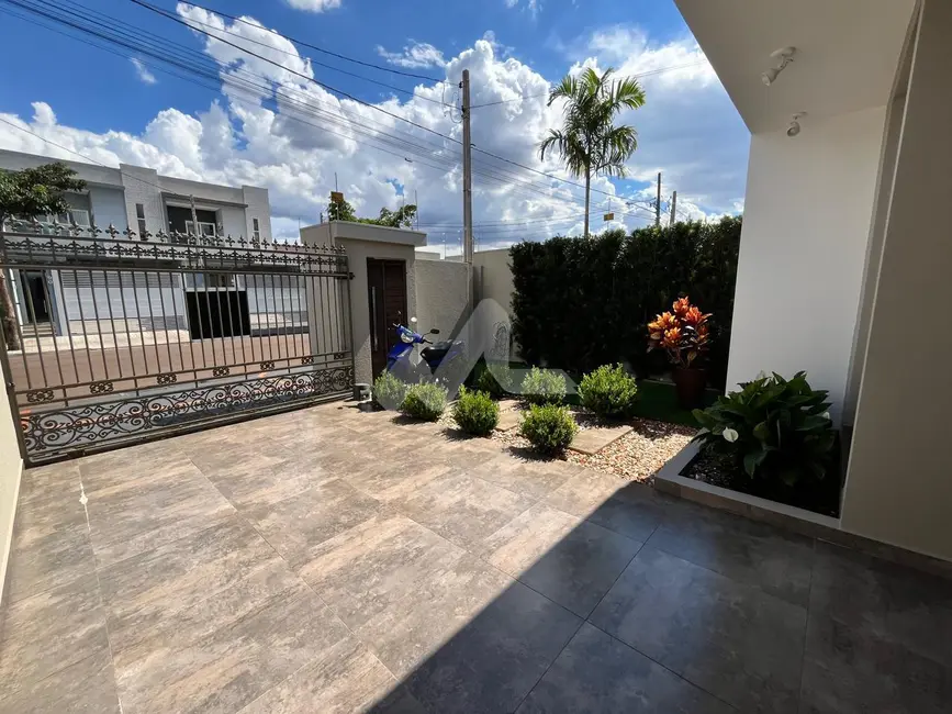 Casa à venda em Jardim Gisela, Toledo - PR - imagem 6 Foto 6 de Casa à venda em Jardim Gisela, Toledo - PR
