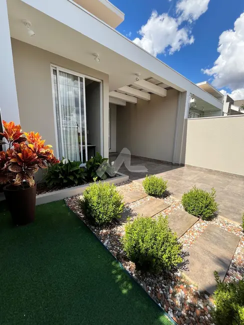 Foto 1 de Casa à venda em Jardim Gisela, Toledo - PR