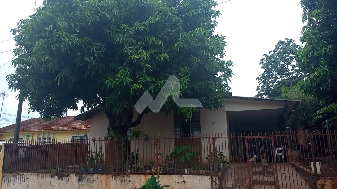 Casa com 2 quartos à venda, 100m2 em Vila Operária, Toledo - PR - imagem 2 Foto 2 de Casa com 2 quartos à venda, 100m2 em Vila Operária, Toledo - PR