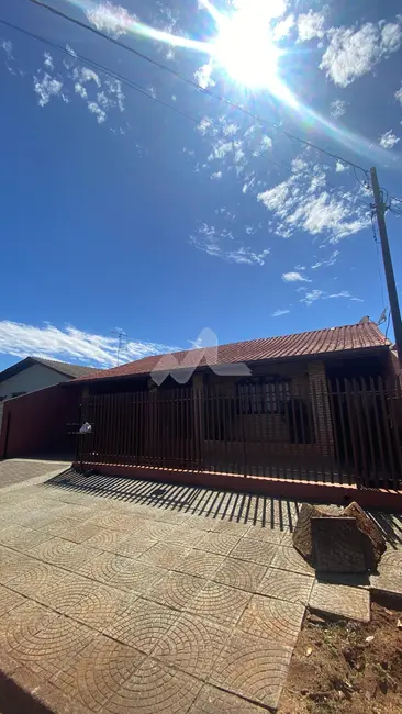 Casa com 2 quartos à venda, 186m2 em Jardim Gisela, Toledo - PR - imagem 3 Foto 3 de Casa com 2 quartos à venda, 186m2 em Jardim Gisela, Toledo - PR