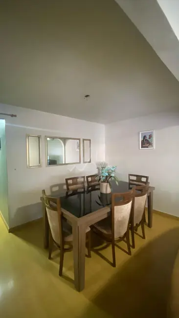 Casa com 2 quartos à venda, 186m2 em Jardim Gisela, Toledo - PR - imagem 6 Foto 6 de Casa com 2 quartos à venda, 186m2 em Jardim Gisela, Toledo - PR