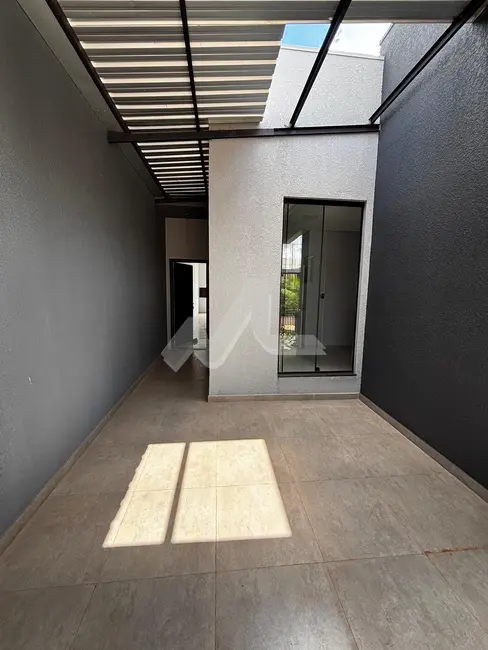 Casa com 1 quarto à venda, 78m2 em Toledo - PR - imagem 3 Foto 3 de Casa com 1 quarto à venda, 78m2 em Toledo - PR