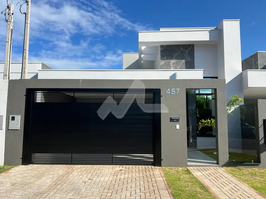 Foto 1 de Casa com 2 quartos à venda, 130m2 em Vila Becker, Toledo - PR