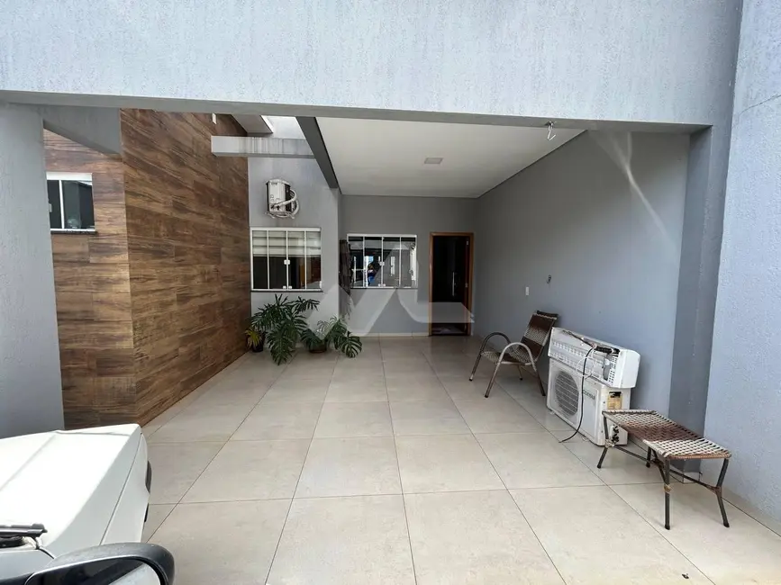 Casa com 2 quartos à venda, 99m2 em Jardim Panorama, Toledo - PR - imagem 3 Foto 3 de Casa com 2 quartos à venda, 99m2 em Jardim Panorama, Toledo - PR