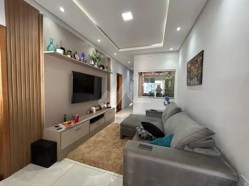 Casa com 2 quartos à venda, 99m2 em Jardim Panorama, Toledo - PR - imagem 5 Foto 5 de Casa com 2 quartos à venda, 99m2 em Jardim Panorama, Toledo - PR