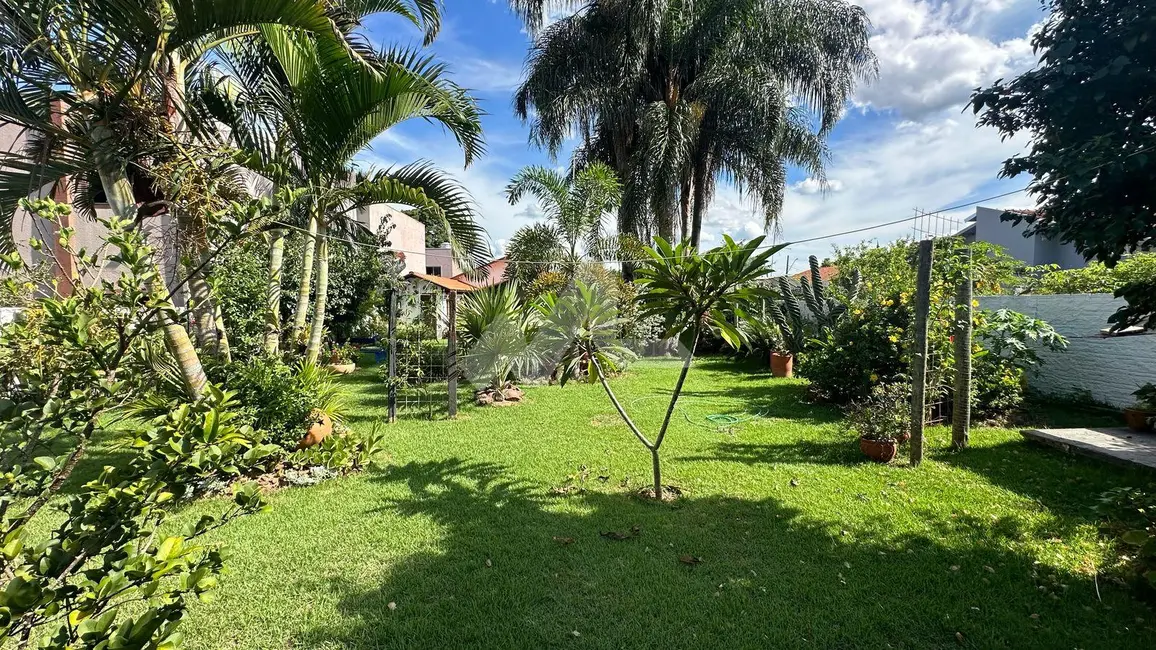 Casa com 3 quartos à venda, 200m2 em Vila Becker, Toledo - PR - imagem 2 Foto 2 de Casa com 3 quartos à venda, 200m2 em Vila Becker, Toledo - PR