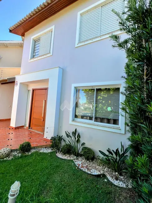 Foto 3 de Sobrado com 2 quartos à venda, 147m2 em Jardim Pancera, Toledo - PR