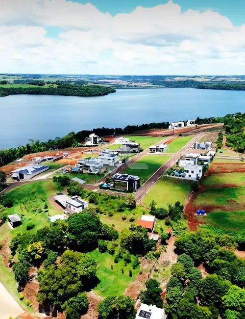 Foto 1 de Terreno / Lote à venda, 462m2 em Capitao Leonidas Marques - PR