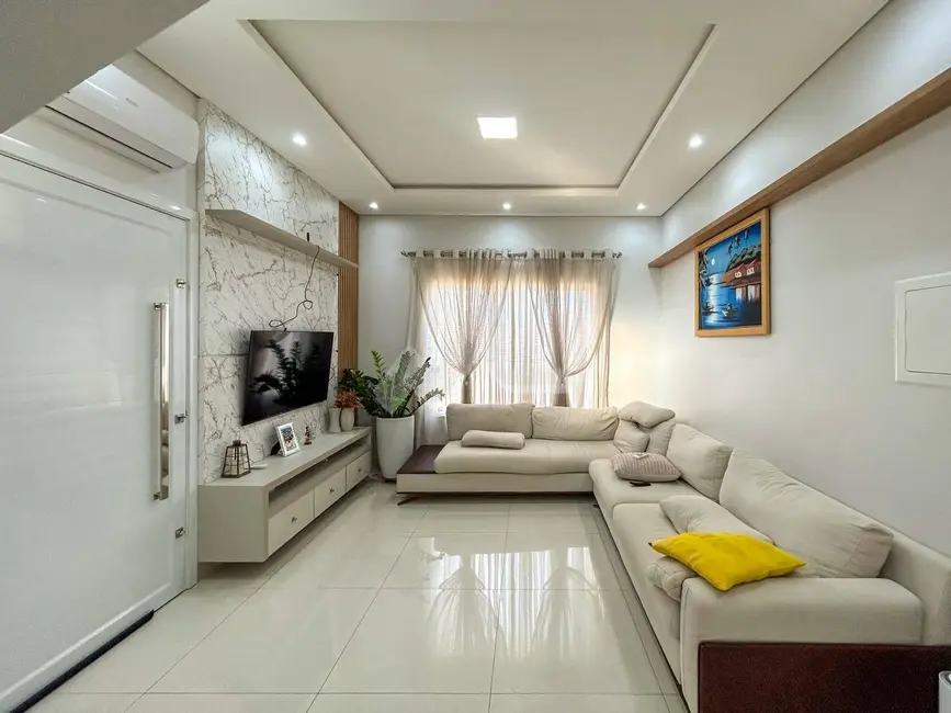 Sobrado com 2 quartos à venda, 156m2 em Jardim Concórdia, Toledo - PR - imagem 2 Foto 2 de Sobrado com 2 quartos à venda, 156m2 em Jardim Concórdia, Toledo - PR