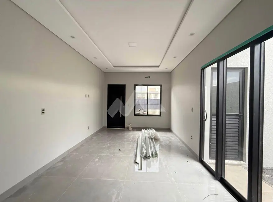 Foto 5 de Casa com 2 quartos à venda, 80m2 em Jardim Coopagro, Toledo - PR