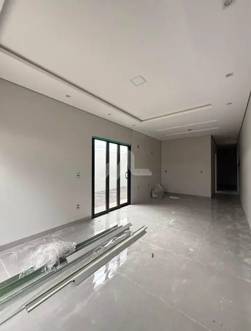 Foto 6 de Casa com 2 quartos à venda, 80m2 em Jardim Coopagro, Toledo - PR