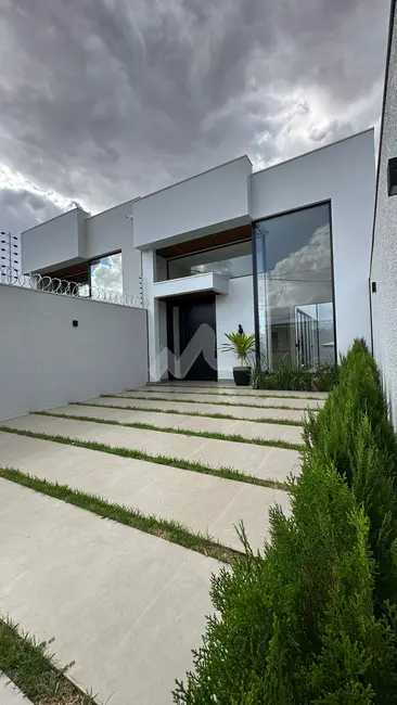 Foto 2 de Casa com 2 quartos à venda, 100m2 em Tocantins, Toledo - PR