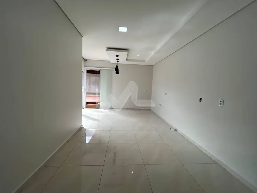 Foto 9 de Casa com 4 quartos à venda, 275m2 em Jardim Pancera, Toledo - PR