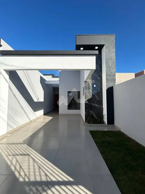 Foto 1 de Casa com 1 quarto à venda, 58m2 em Jardim Coopagro, Toledo - PR