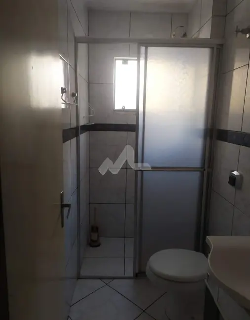 Apartamento com 2 quartos à venda, 54m2 em Centro, Toledo - PR - imagem 3 Foto 3 de Apartamento com 2 quartos à venda, 54m2 em Centro, Toledo - PR