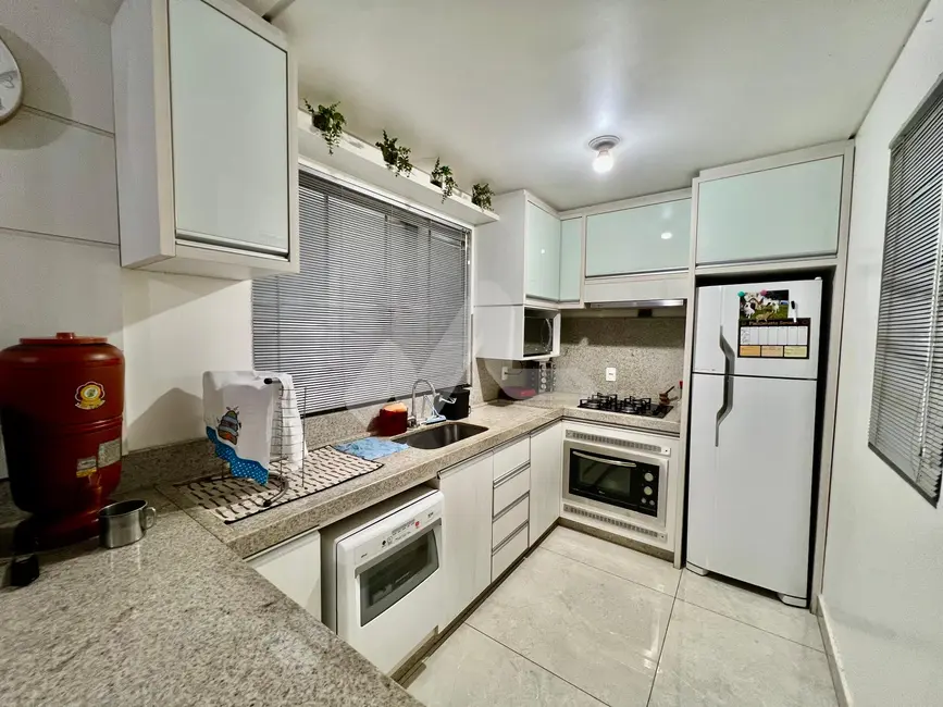 Sobrado com 2 quartos à venda, 98m2 em Jardim Pancera, Toledo - PR - imagem 7 Foto 7 de Sobrado com 2 quartos à venda, 98m2 em Jardim Pancera, Toledo - PR