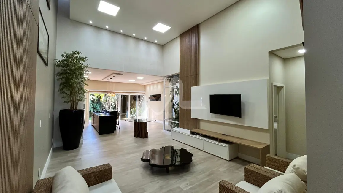 Casa com 1 quarto à venda, 166m2 em Jardim Pancera, Toledo - PR - imagem 3 Foto 3 de Casa com 1 quarto à venda, 166m2 em Jardim Pancera, Toledo - PR