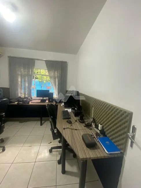 Casa com 2 quartos à venda, 99m2 em Jardim Gisela, Toledo - PR - imagem 9 Foto 9 de Casa com 2 quartos à venda, 99m2 em Jardim Gisela, Toledo - PR