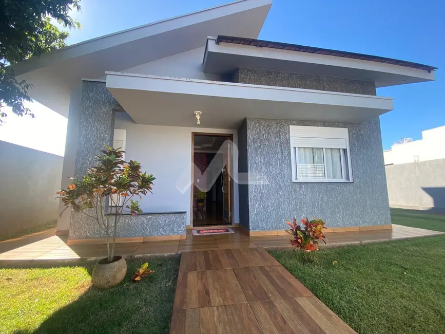 Casa com 2 quartos à venda, 79m2 em Toledo - PR - imagem 1 Foto 1 de Casa com 2 quartos à venda, 79m2 em Toledo - PR