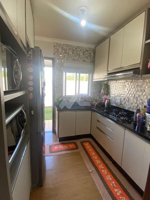 Casa com 2 quartos à venda, 79m2 em Toledo - PR - imagem 2 Foto 2 de Casa com 2 quartos à venda, 79m2 em Toledo - PR