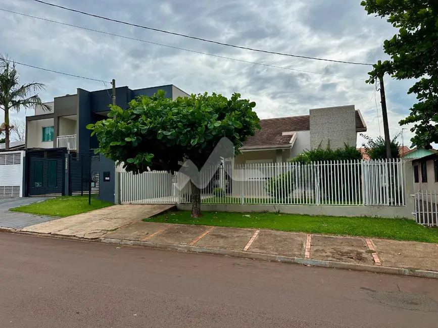 Casa com 1 quarto à venda, 138m2 em Jardim Gisela, Toledo - PR - imagem 4 Foto 4 de Casa com 1 quarto à venda, 138m2 em Jardim Gisela, Toledo - PR