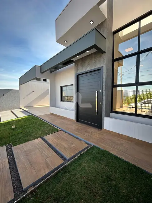 Foto 1 de Casa com 1 quarto à venda, 106m2 em Toledo - PR