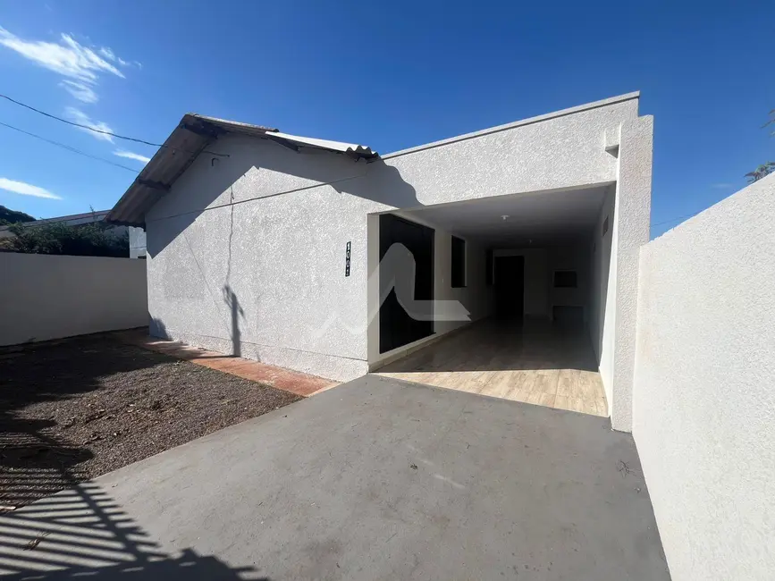 Foto 5 de Casa com 3 quartos para alugar, 83m2 em Jardim Gisela, Toledo - PR