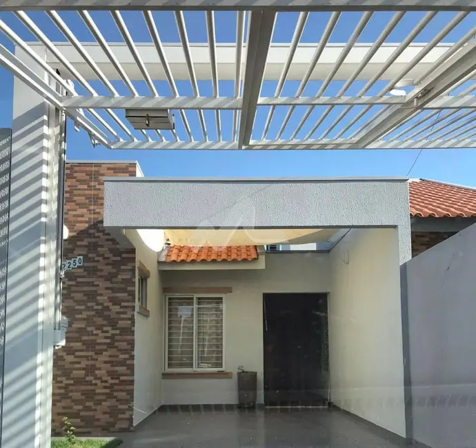 Casa com 1 quarto à venda, 56m2 em Jardim Coopagro, Toledo - PR - imagem 1 Foto 1 de Casa com 1 quarto à venda, 56m2 em Jardim Coopagro, Toledo - PR