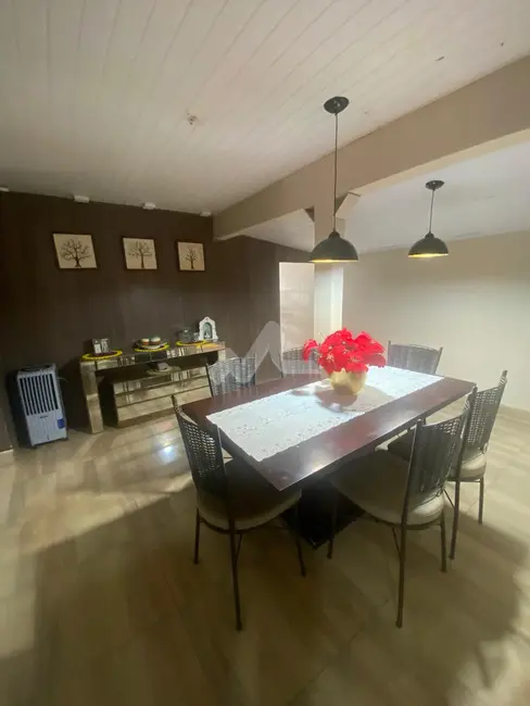 Casa à venda em Vila Pioneiro, Toledo - PR - imagem 13 Foto 13 de Casa à venda em Vila Pioneiro, Toledo - PR