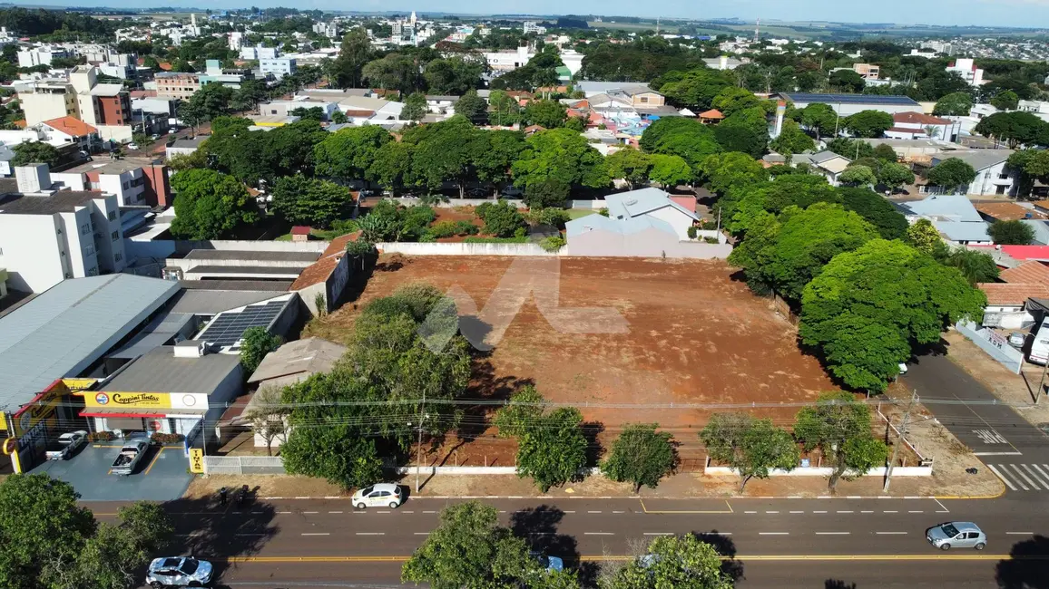Foto 1 de Terreno / Lote à venda, 4002m2 em Centro, Toledo - PR