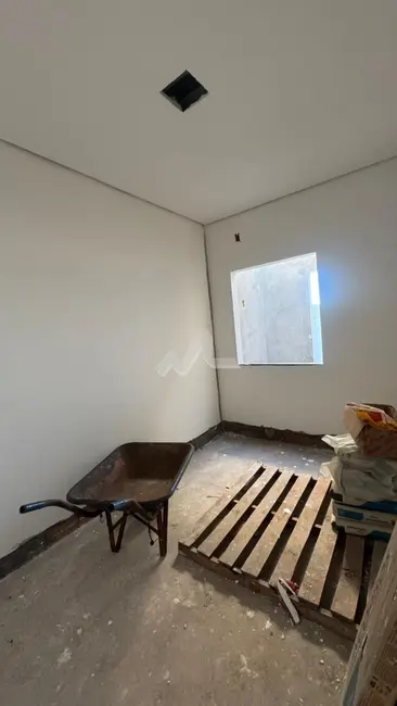 Casa com 2 quartos à venda, 54m2 em Jardim Coopagro, Toledo - PR - imagem 6 Foto 6 de Casa com 2 quartos à venda, 54m2 em Jardim Coopagro, Toledo - PR