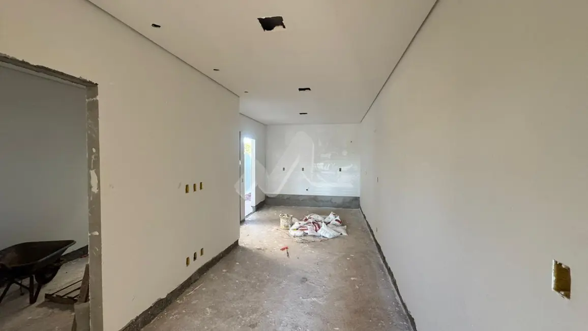 Casa com 2 quartos à venda, 54m2 em Jardim Coopagro, Toledo - PR - imagem 3 Foto 3 de Casa com 2 quartos à venda, 54m2 em Jardim Coopagro, Toledo - PR