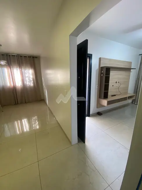 Foto 16 de Casa para alugar, 127m2 em Toledo - PR