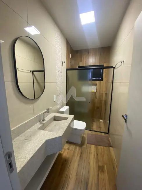 Foto 8 de Casa para alugar, 127m2 em Toledo - PR