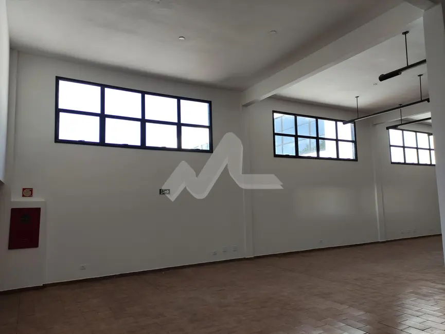 Sala Comercial para alugar, 1300m2 em Centro, Toledo - PR - imagem 7 Foto 7 de Sala Comercial para alugar, 1300m2 em Centro, Toledo - PR