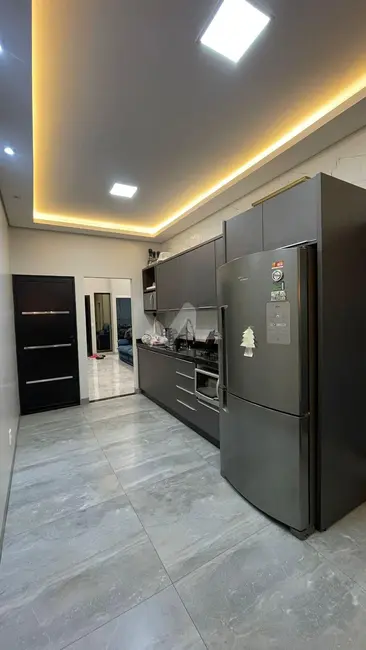 Casa com 2 quartos à venda, 105m2 em Vila Becker, Toledo - PR - imagem 4 Foto 4 de Casa com 2 quartos à venda, 105m2 em Vila Becker, Toledo - PR