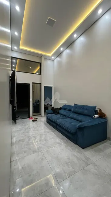 Foto 2 de Casa com 2 quartos à venda, 105m2 em Vila Becker, Toledo - PR