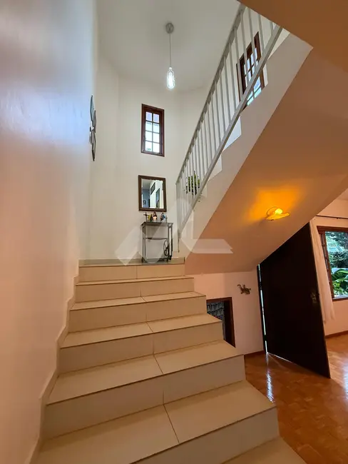 Sobrado com 2 quartos à venda, 172m2 em Jardim Pancera, Toledo - PR - imagem 6 Foto 6 de Sobrado com 2 quartos à venda, 172m2 em Jardim Pancera, Toledo - PR