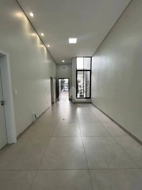Casa com 2 quartos à venda em Jardim Gisela, Toledo - PR - imagem 6 Foto 6 de Casa com 2 quartos à venda em Jardim Gisela, Toledo - PR