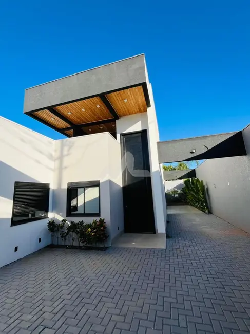 Foto 1 de Casa com 2 quartos à venda, 143m2 em Jardim Gisela, Toledo - PR