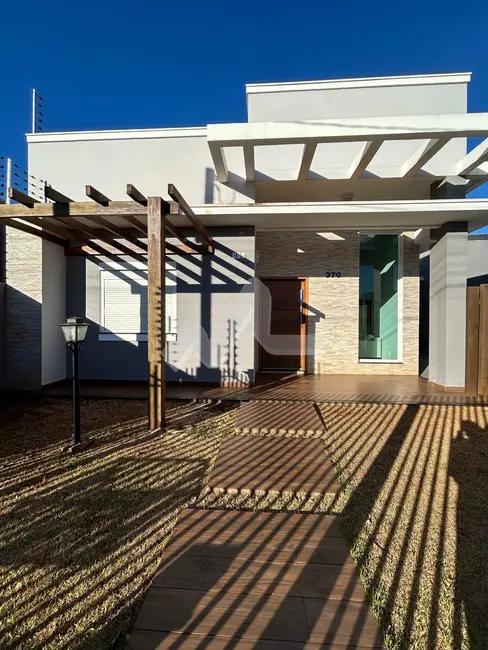 Casa com 2 quartos à venda, 209m2 em Jardim Pancera, Toledo - PR - imagem 2 Foto 2 de Casa com 2 quartos à venda, 209m2 em Jardim Pancera, Toledo - PR