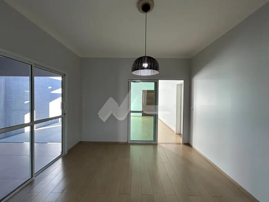 Casa com 2 quartos à venda, 209m2 em Jardim Pancera, Toledo - PR - imagem 8 Foto 8 de Casa com 2 quartos à venda, 209m2 em Jardim Pancera, Toledo - PR
