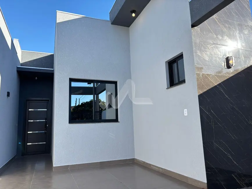 Foto 2 de Casa à venda em Jardim Coopagro, Toledo - PR