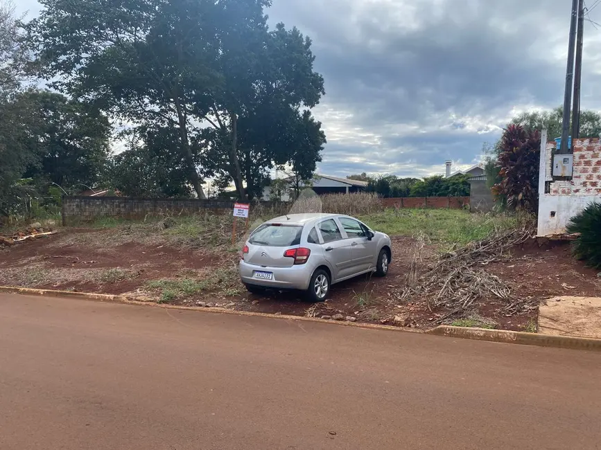 Terreno / Lote à venda, 800m2 em Toledo - PR - imagem 3 Foto 3 de Terreno / Lote à venda, 800m2 em Toledo - PR